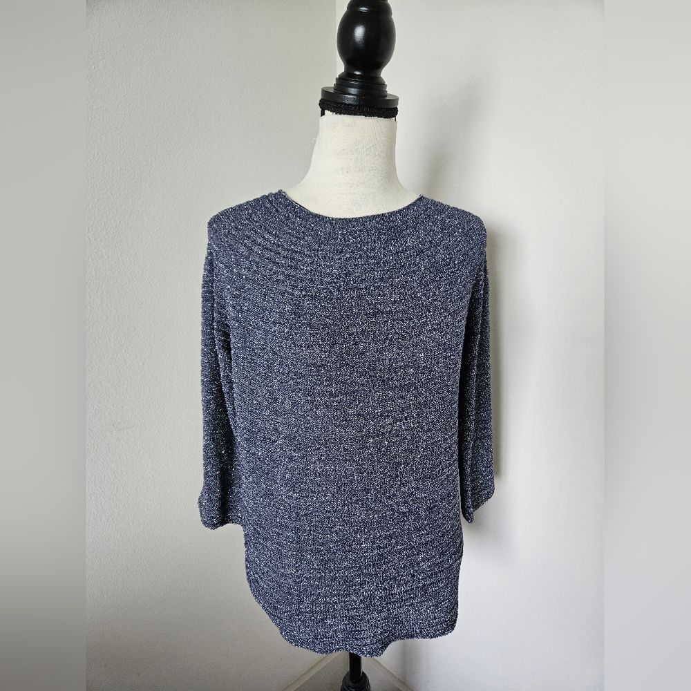 🔥KOAN Italy gorgeous metallic gray sweater size medium 🔥